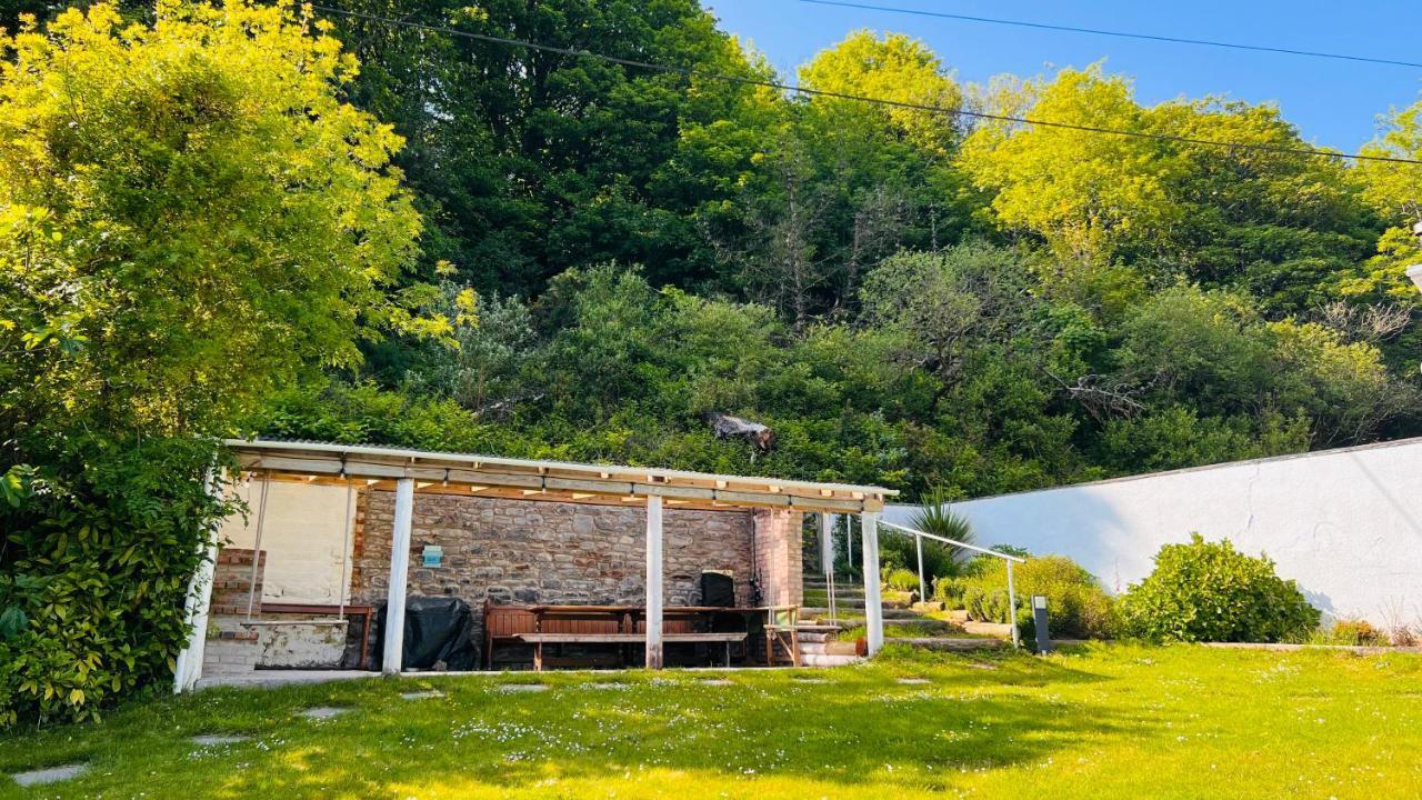 Gordy Hall -Sea Facing Welsh Cottage With Stunning Views Pendine Exterior foto